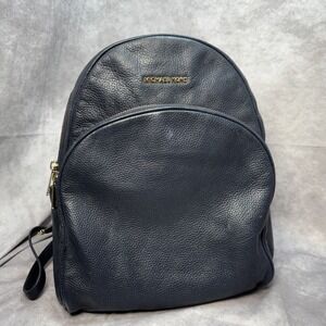 Michael Kors | Bags | Michael Kors Rhea Zip Backpack Nwt  display picture 3